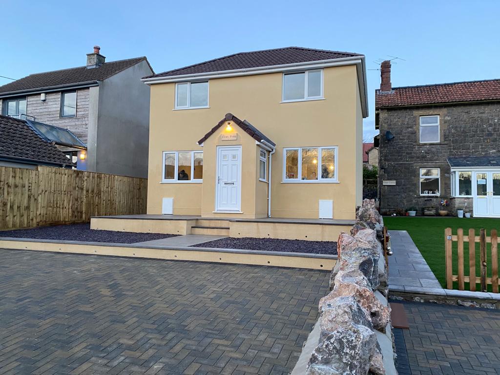 Three bedroom new build home in Oakhill - newly finished home