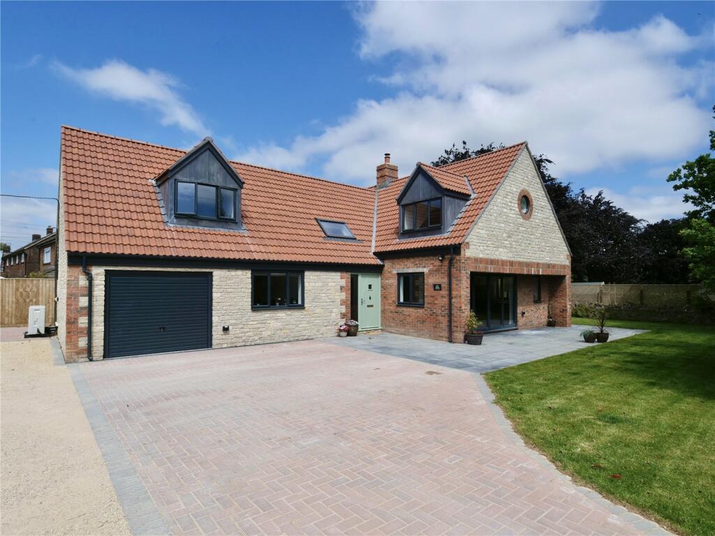 Four bedroom home in Stoke St Micheal